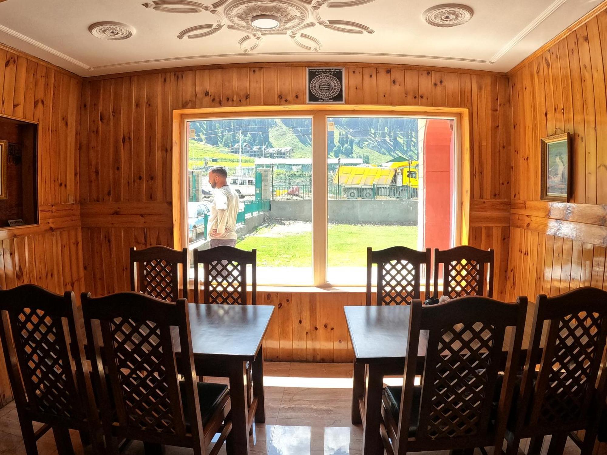 Hotel Barzman Sonāmarg Buitenkant foto