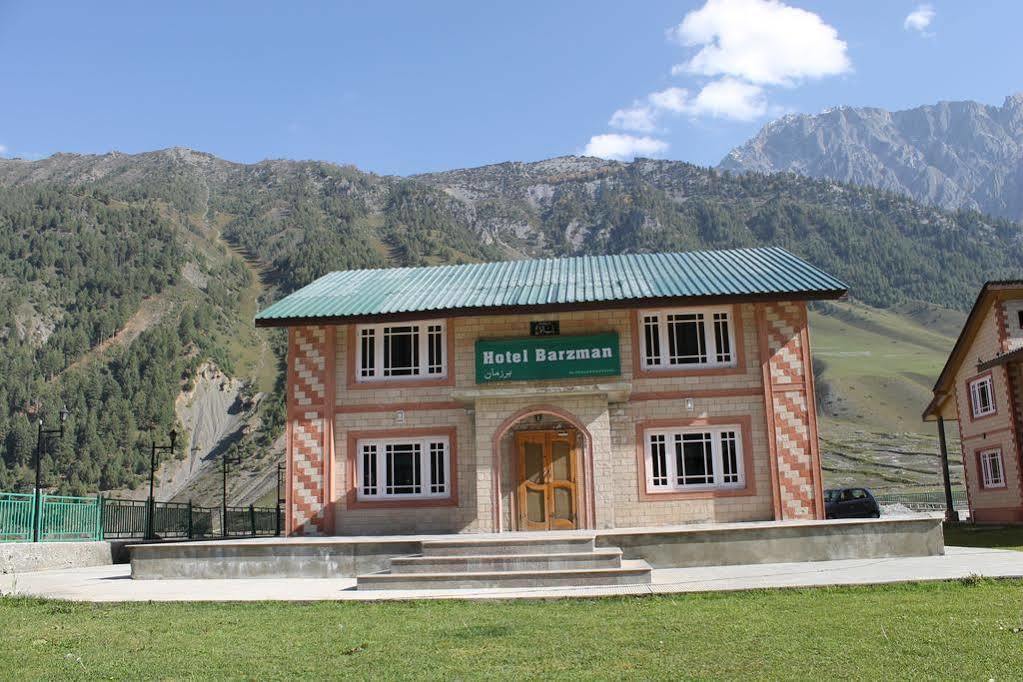 Hotel Barzman Sonāmarg Buitenkant foto